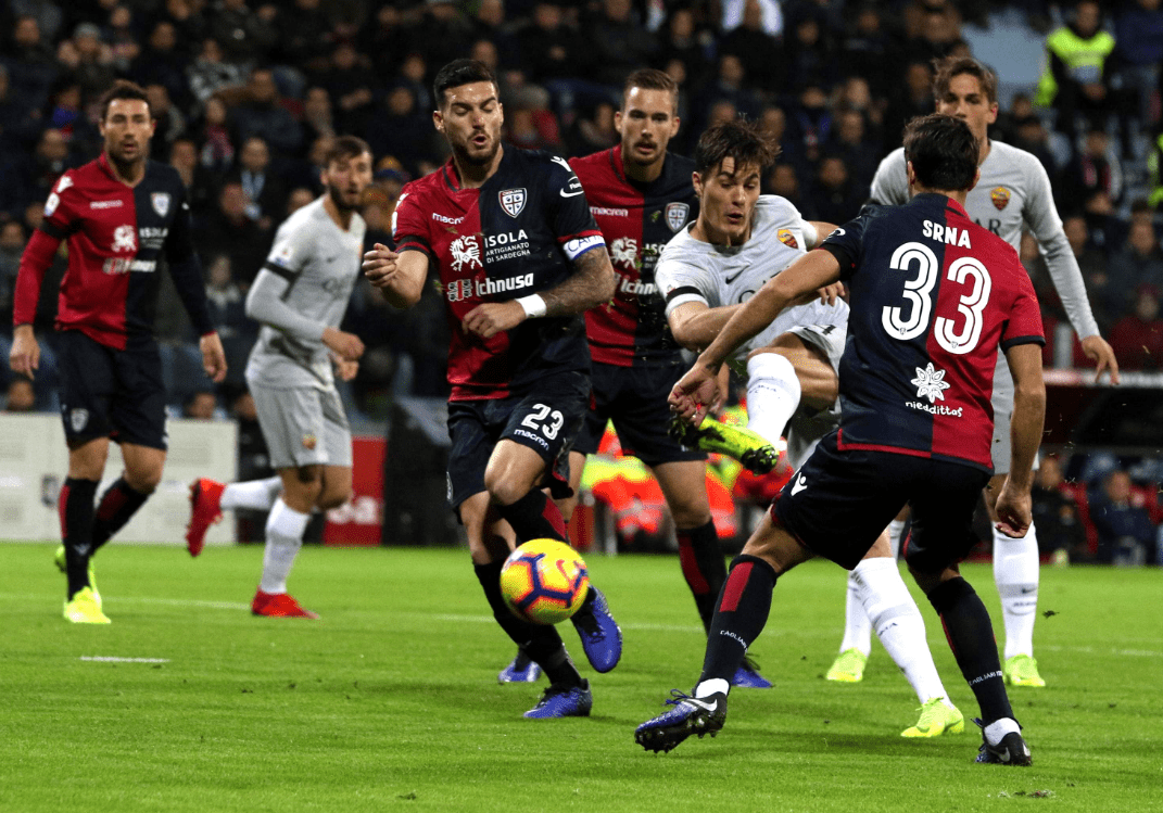 足球装备的科技革新解析