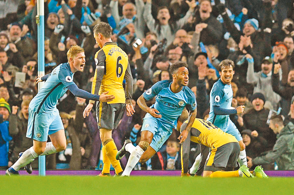 雪飞天逆转绝杀！苏翊鸣卫冕单板滑雪大跳台冠军