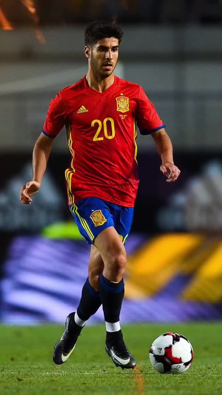 拉斯帕多里：巴萨与皇马都非常强大，但我觉得马竞同样出色