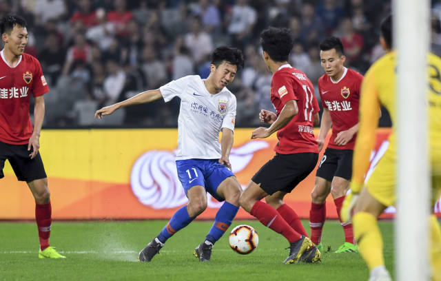 小马哥冠军教头！马斯切拉诺夺教练生涯首冠，执教迈阿密35胜