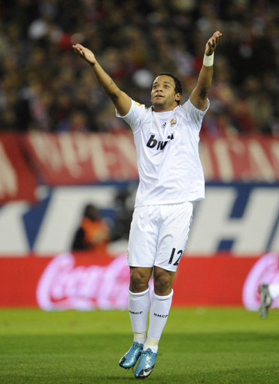 拜仁慕尼黑客场大胜多特蒙德