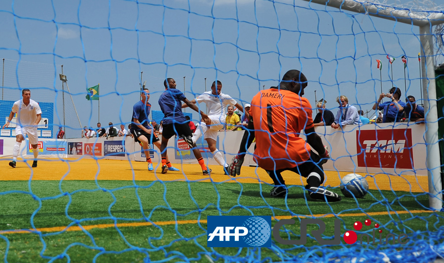 尤文官方：弗拉霍维奇左长收肌肌肉肌腱交界处严重损伤