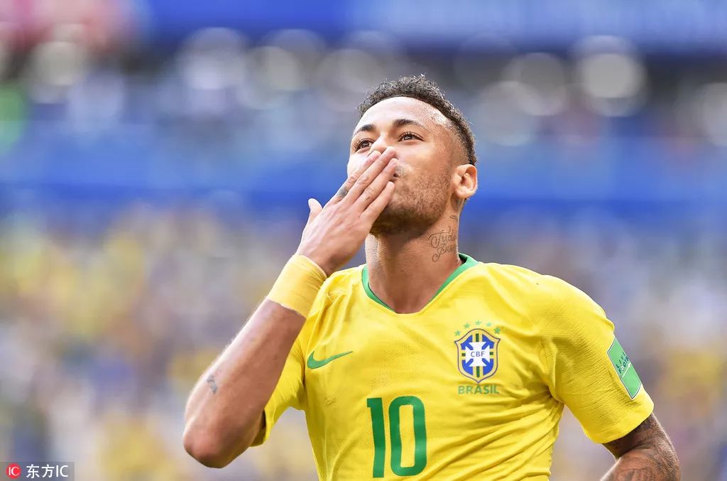 坎贝尔：我的速度不比范德芬慢，高速情况下我还能灵活移动