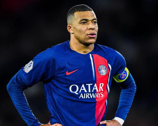 前意甲裁判谈DV9点球被吹：他和防守球员互有拉扯，都不犯规